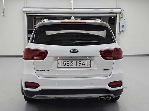 Kia Sorento Diesel 2.0 2WD Prestige — пробег 69 563 км — фото 3 из 5