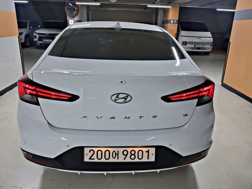 Hyundai AVANTE 1.6 Smart — пробег 111 276 км — фото 4 из 5