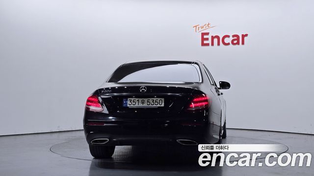 Mercedes-Benz E-Class из Кореи Encar