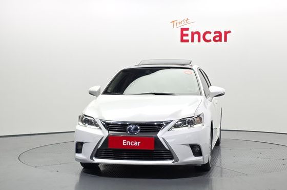 Lexus CT200h 1.8 Supreme ZWA10 — пробег 139 410 км — фото 3 из 5
