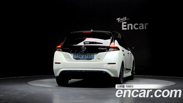 Nissan Leaf из Кореи Encar