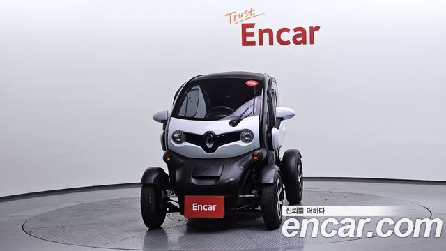 Renault (Samsung) Twizy Intens(2-seater) — пробег 5 913 км — фото 3 из 5