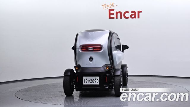 Renault (Samsung) Twizy Intens(2-seater) — пробег 5 913 км — фото 4 из 5