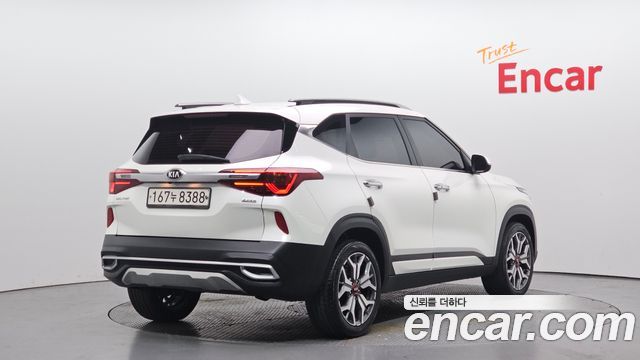 Kia Seltos из Кореи Encar