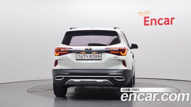 Kia Seltos из Кореи Encar