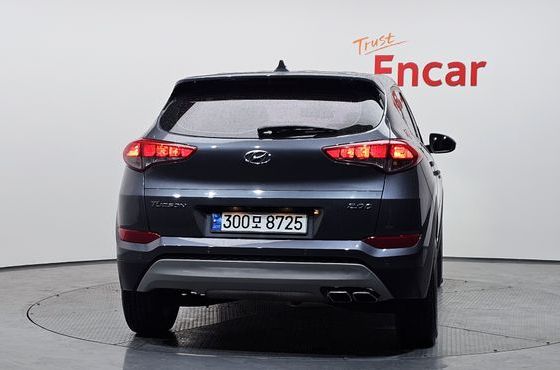 Hyundai Tucson Diesel 2.0 2WD Smart — пробег 134 747 км — фото 4 из 5