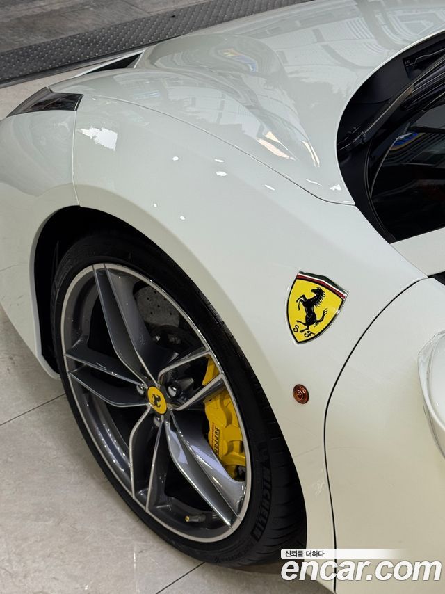 Ferrari 488 из Кореи Encar