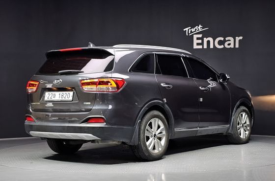 Kia Sorento Diesel 2.0 2WD Prestige — пробег 210 508 км — фото 2 из 5