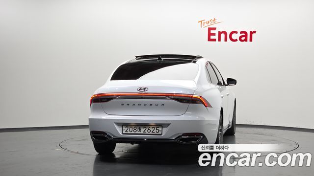 Hyundai Grandeur из Кореи Encar