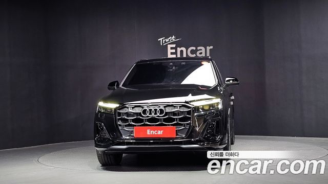 Audi Q7 55 TFSI Quattro Premium — пробег 18 101 км — фото 3 из 5