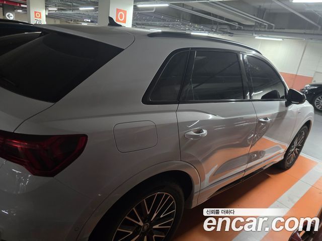 Audi Q3 40 TFSI Quattro Premium — пробег 1 439 км — фото 3 из 5