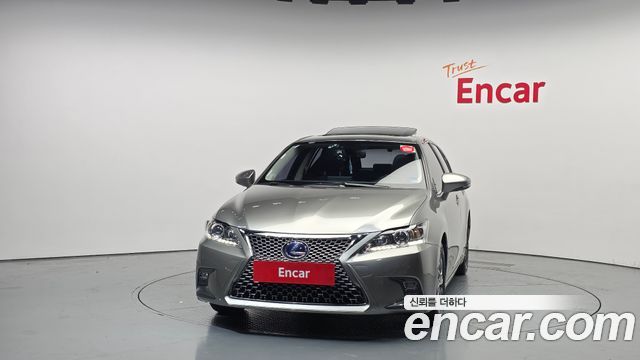 Lexus CT200h из Кореи Encar