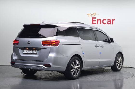 Kia Carnival 9-Seater Prstige — пробег 138 640 км — фото 2 из 5