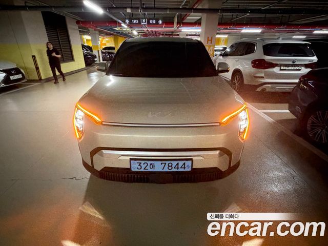 Kia EV3 Standard 2WD Air — пробег 131 км — фото 1 из 5