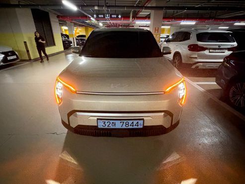 Kia EV3 Standard 2WD Air — пробег 131 км — фото 1 из 5