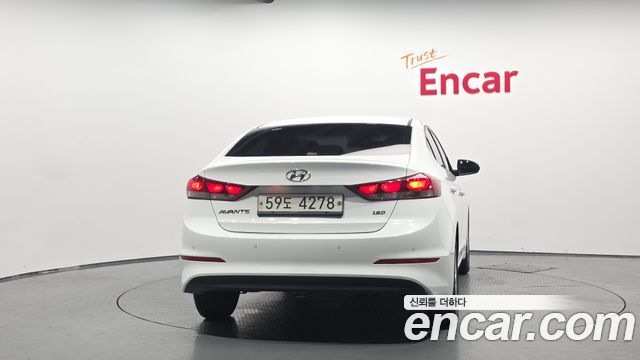 Hyundai AVANTE из Кореи Encar