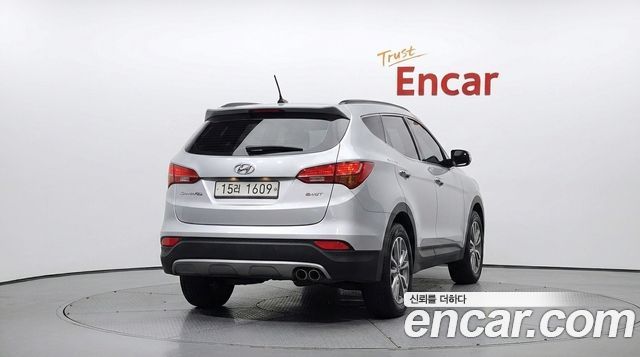Hyundai Santafe Diesel(e-VGT) 2.2 2WD Premium — пробег 175 853 км — фото 4 из 5