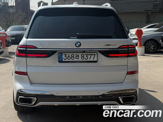 BMW X7 xDrive 40i M Sport 7STR — пробег 1 988 км — фото 2 из 5