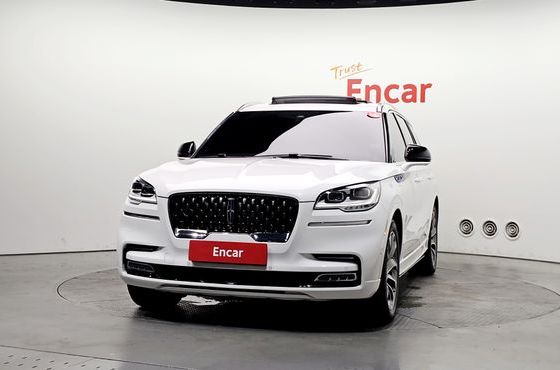 Lincoln Aviator 3.0 PHEV GT AWD — пробег 93 033 км — фото 3 из 5