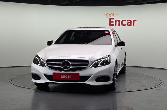 Mercedes-Benz E-Class E220 Bluetec Avantgarde — пробег 124 535 км — фото 3 из 5