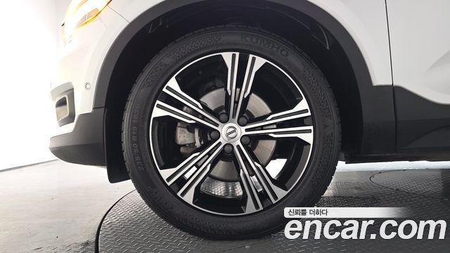 Volvo XC40 из Кореи Encar