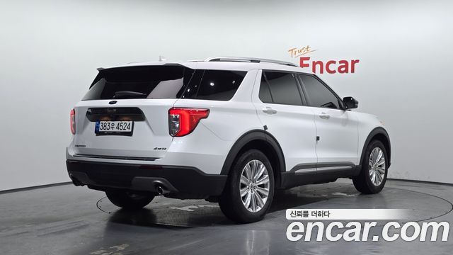 Ford Explorer 2.3 LimIted 4WD — пробег 39 909 км — фото 2 из 5