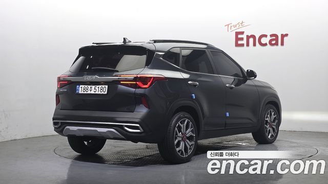 Kia Seltos из Кореи Encar
