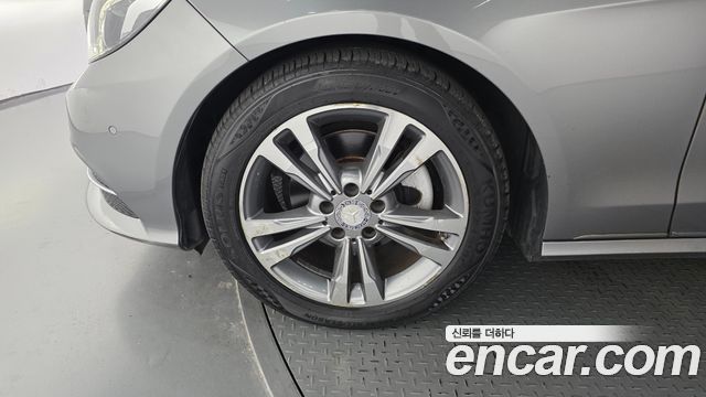 Mercedes-Benz E-Class E220 Bluetec Avantgarde — пробег 85 818 км — фото 5 из 5