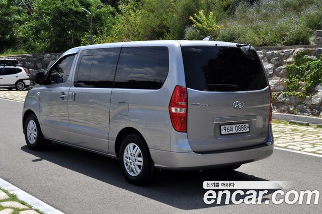 Hyundai Starex Van 5-Seater Modern — пробег 251 000 км — фото 5 из 5