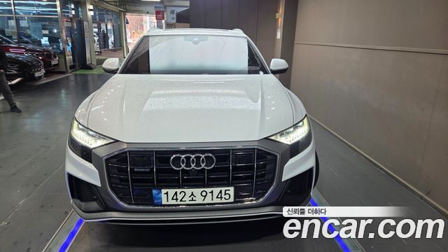 Audi Q8 45 TDI Quattro Premium — пробег 109 375 км — фото 2 из 5