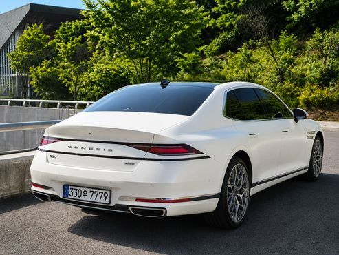 Genesis G90 Gasoline 3.5 Turbo e-S/C AWD — пробег 40 040 км — фото 2 из 5