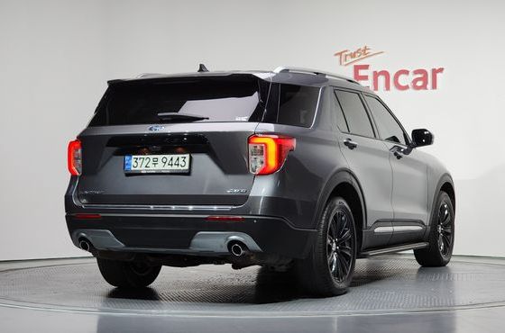Ford Explorer 2.3 LimIted 4WD — пробег 74 344 км — фото 2 из 5