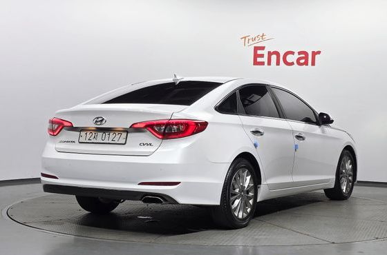 Hyundai Sonata 2.0 Care+ — пробег 157 008 км — фото 2 из 5