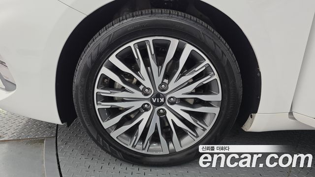 Kia K7 из Кореи Encar