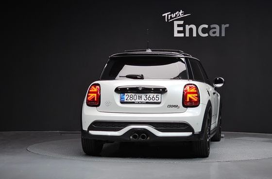 Mini Cooper Mayfield Edition 3rd — пробег 11 410 км — фото 4 из 5