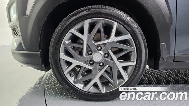 Hyundai Kona Premium Special — пробег 121 444 км — фото 5 из 5