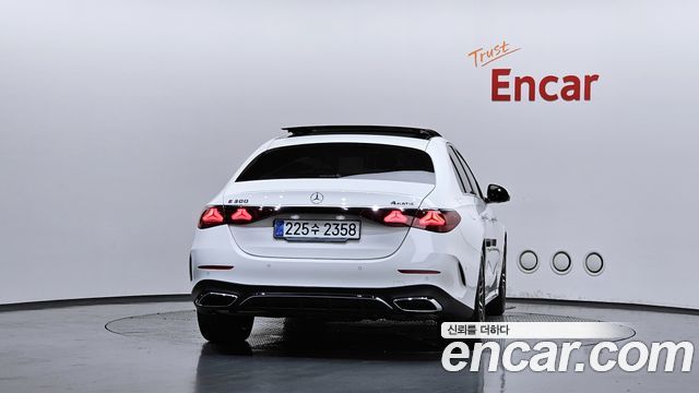 Mercedes-Benz E-Class из Кореи Encar
