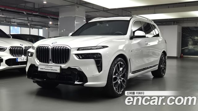 BMW X7 xDrive 40i M Sport 6STR — пробег 10 156 км — фото 1 из 5