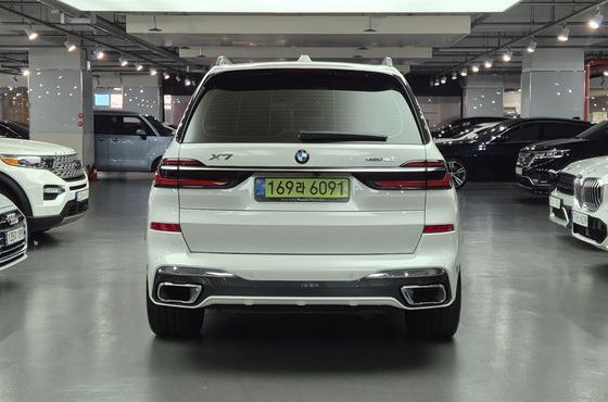 BMW X7 xDrive 40i M Sport 6STR — пробег 10 156 км — фото 3 из 5
