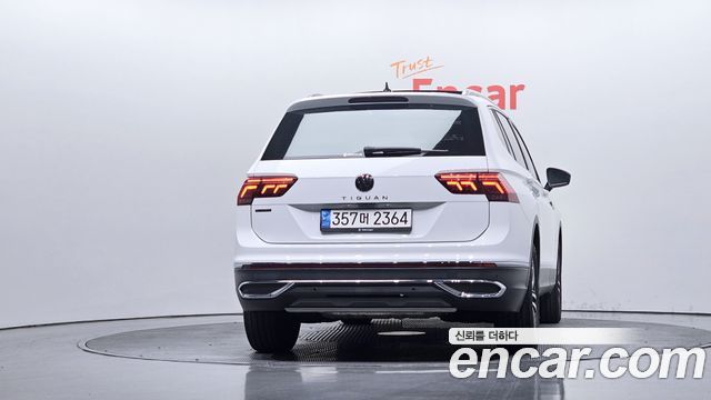 Volkswagen Tiguan 2.0 TSI Prestige — пробег 50 920 км — фото 4 из 5