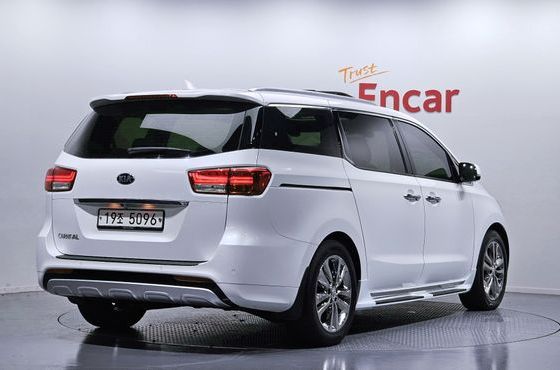 Kia Carnival 9-Seater Noblesse Special — пробег 126 451 км — фото 2 из 5