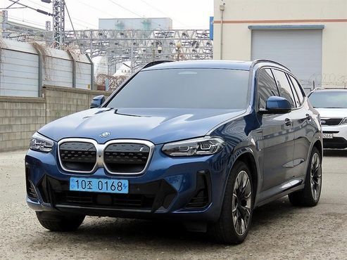 BMW iX3 M Sports — пробег 62 037 км — фото 1 из 5