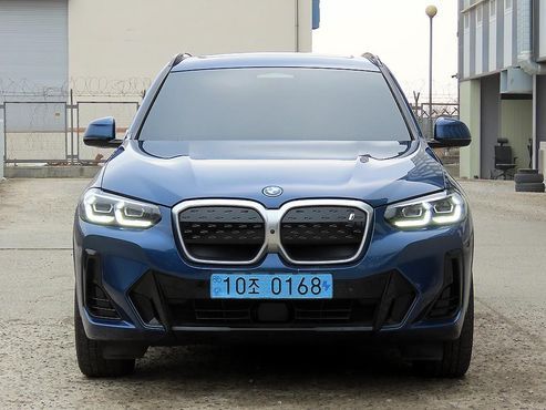 BMW iX3 M Sports — пробег 62 037 км — фото 2 из 5