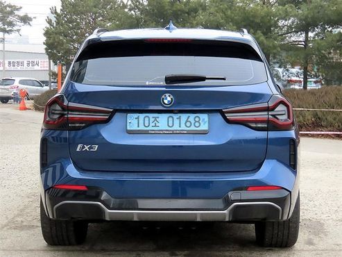BMW iX3 M Sports — пробег 62 037 км — фото 4 из 5