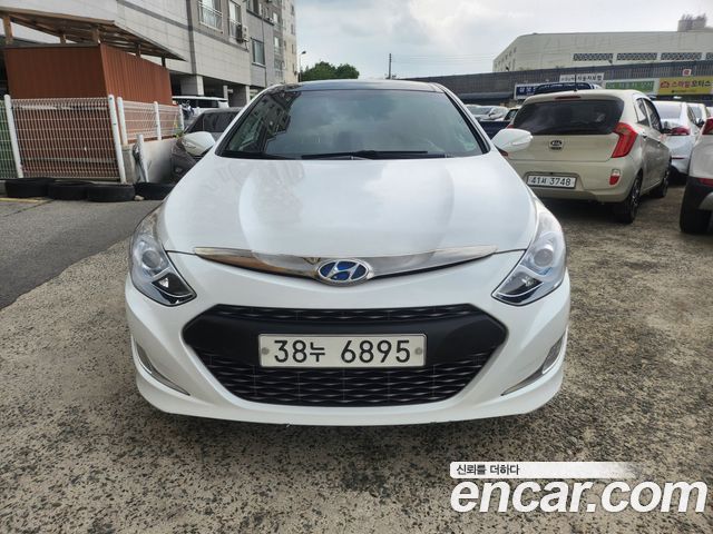 Hyundai Sonata 2.0 Premier — пробег 240 707 км — фото 1 из 5