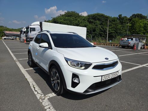 Kia Stonic Diesel 1.6 Trendy — пробег 131 006 км — фото 3 из 5