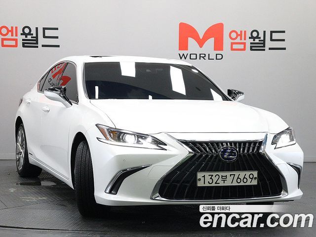 Lexus ES Luxury Plus — пробег 81 759 км — фото 2 из 5