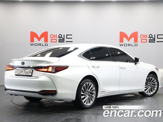 Lexus ES Luxury Plus — пробег 81 759 км — фото 4 из 5