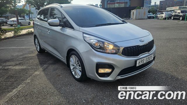 Kia Carens из Кореи Encar