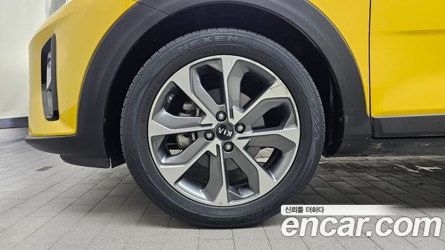 Kia Stonic из Кореи Encar